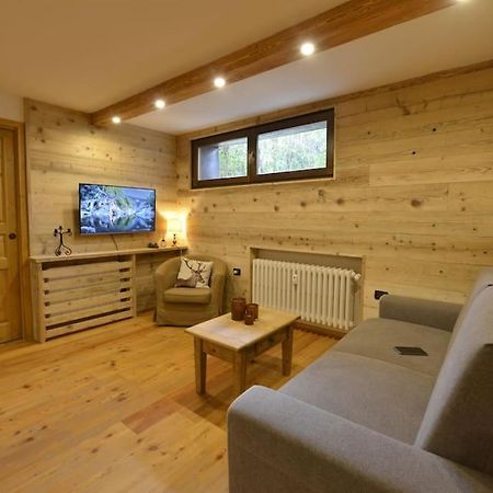 Bois Du Mont Blanc Apartment Courmayeur Ngoại thất bức ảnh